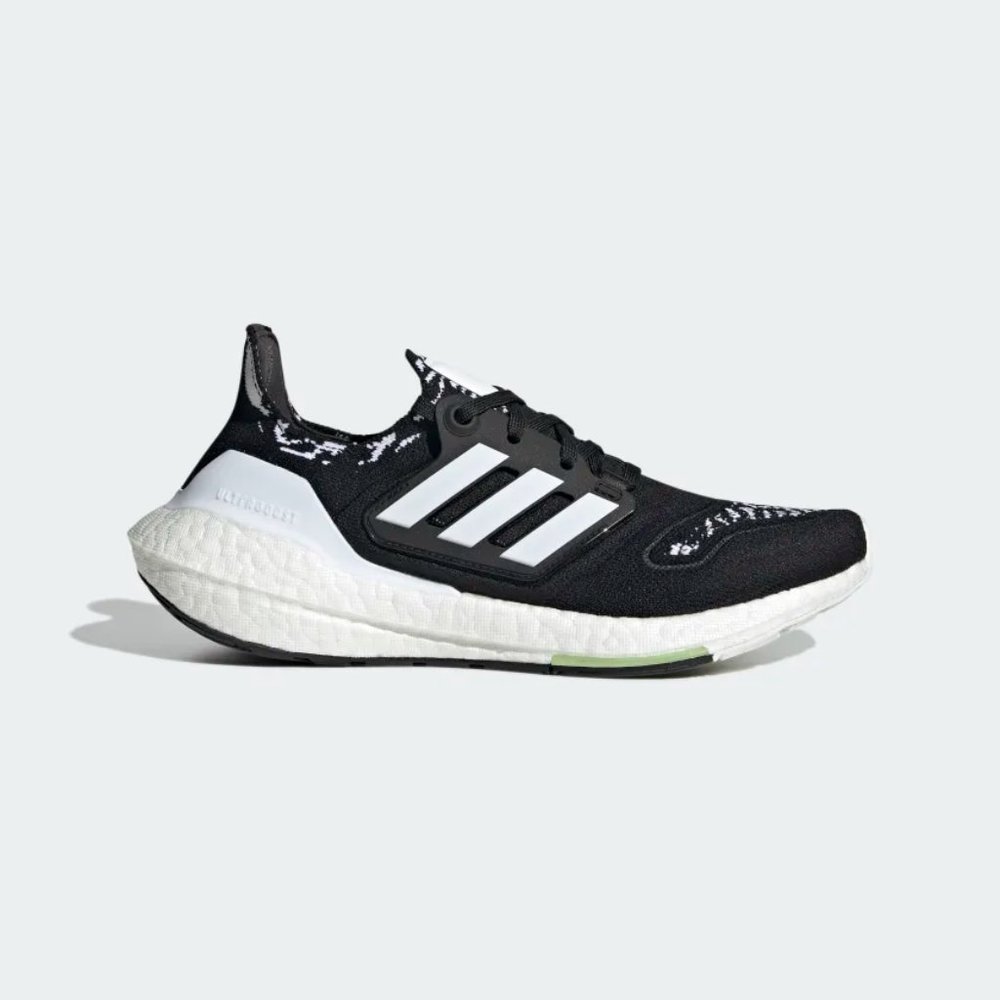 [NEW] Women's‎ adidas UltraBoost 22 Running Shoes Black GX8019